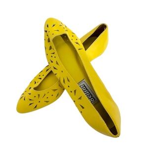 Bellini Yellow Leather Cutout Flats Pointed Toe Size 8M Whimsical Brazilian